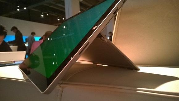 SurfacePro3_Stand-580px
