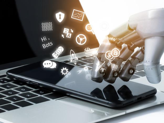 bots-smartphone-notebook
