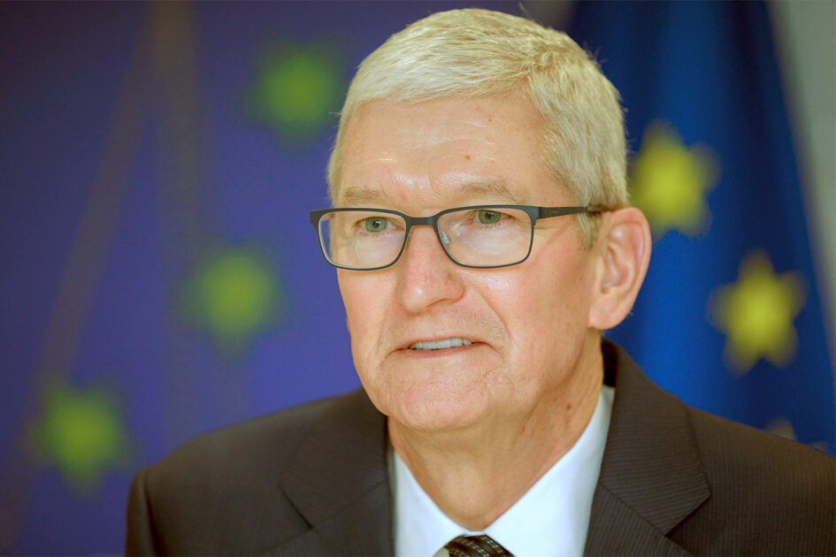 Tim Cook, CEO da Apple: empresa foi multada pela União Europeia em €1,8 bilhão Autorregulação